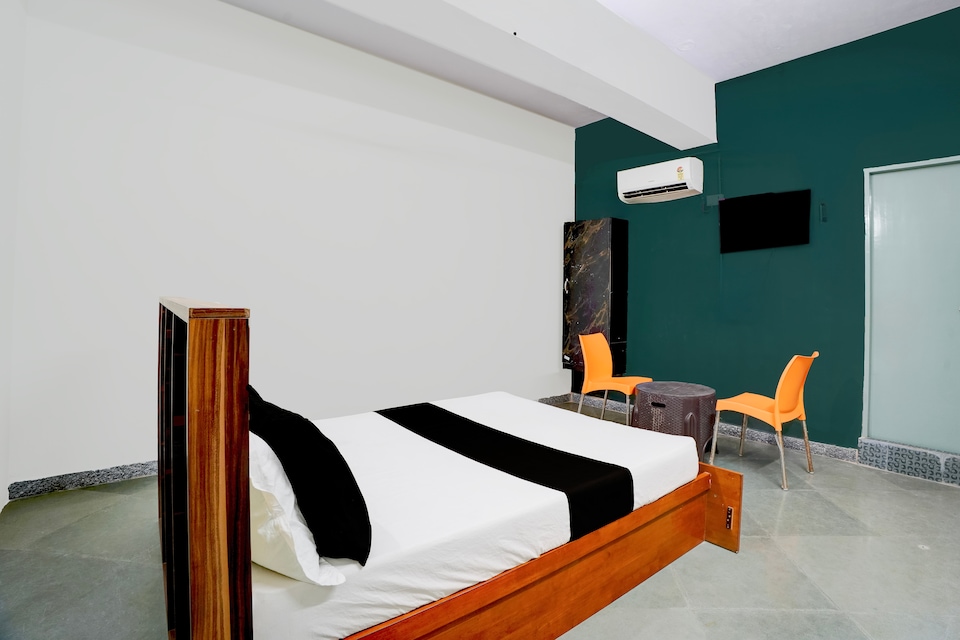 Hotel O  REDMOON RESIDENCY SIGNATURE, Anna Nagar Chennai, Chennai