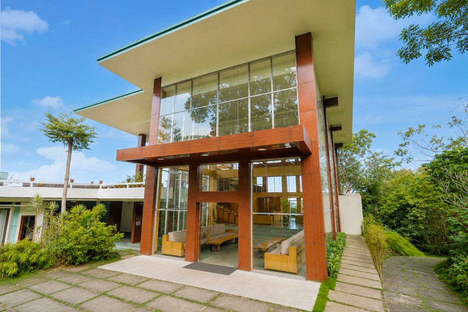 Dancenter Pondokan Tjiburial Dago, Bandung, Bandung