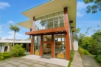 Dancenter Pondokan Tjiburial Dago