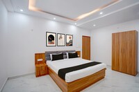 Hotel O Luxury Ac Rooms