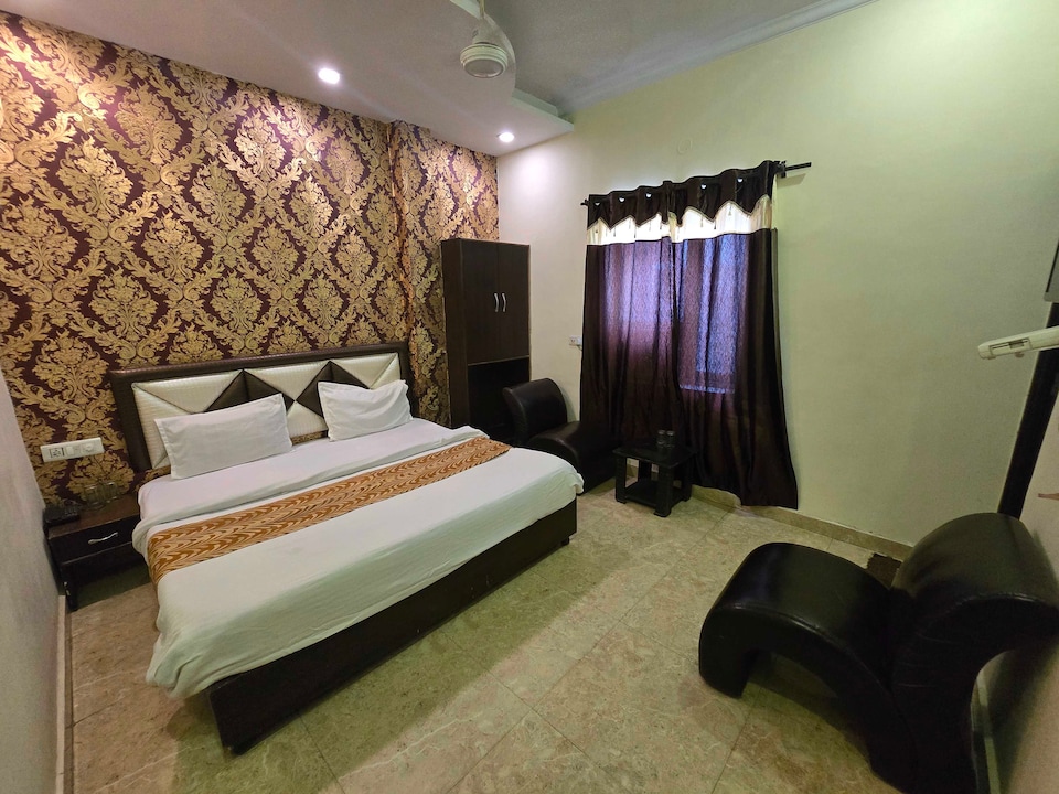 Hotel O kaven grand, Golden Temple Road Amritsar, Amritsar