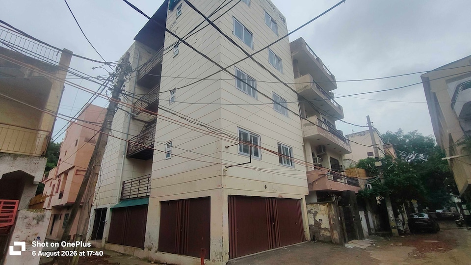 Hotel O Royal Villa, Rajouri Garden Delhi, Delhi