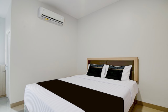 Collection O near Mall Ciputra formerly Lucky Stay