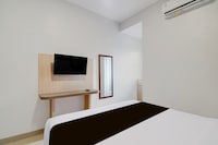 Collection O near Mall Ciputra formerly Lucky Stay