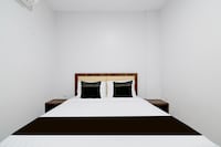Collection O near Mall Ciputra formerly Lucky Stay
