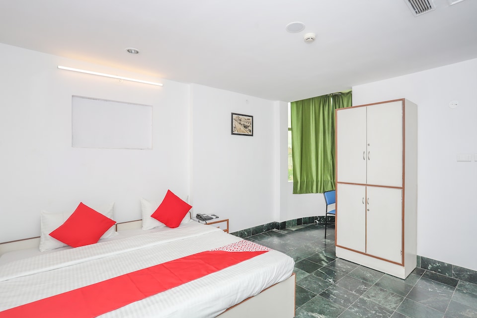 Hotel O Townhall, Shantinagar Bangalore, Bangalore