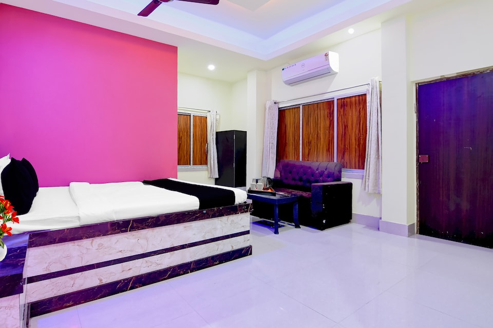 Hotel O Murshidabad Junction Berhampore, Hazarduari, Berhampore