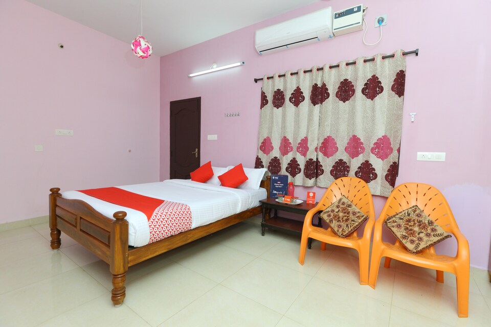 OYO Home 15366 Cozy 4BHK, Pondicherry City Centre, Pondicherry