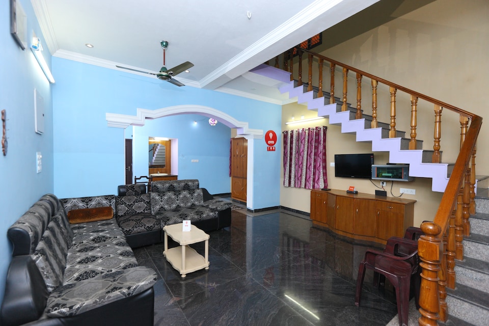 OYO Home 15366 Cozy 4BHK, Pondicherry City Centre, Pondicherry
