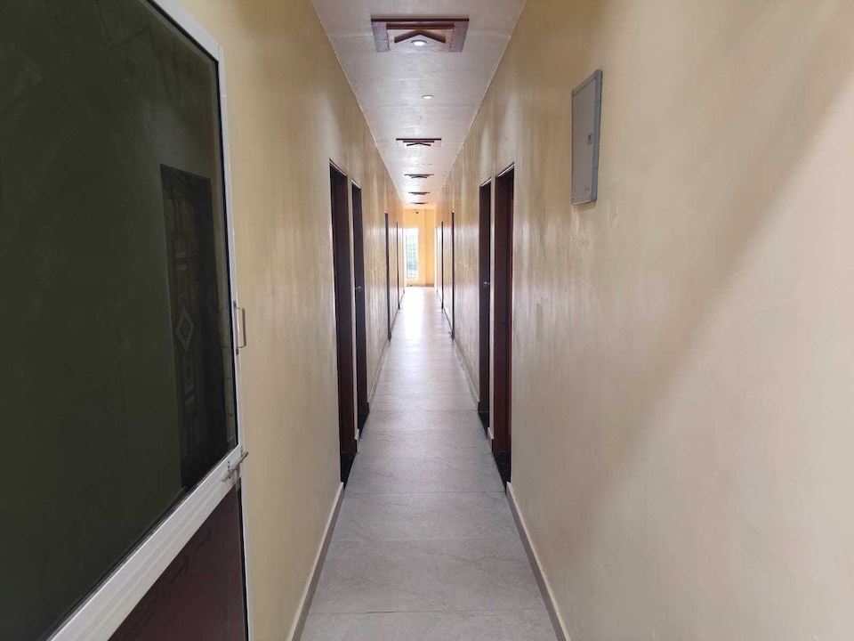 HOTEL O ROYAL LOTUS, Bus Stand Nagpur, Nagpur