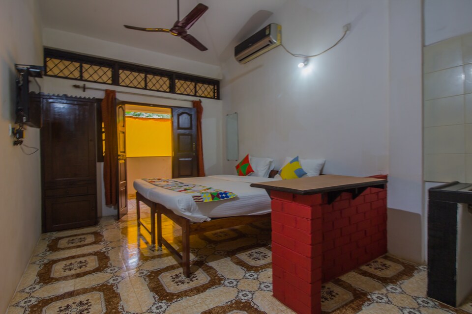 OYO Home 15369 Cozy Studio Curlies, Anjuna Vagator Goa, Goa