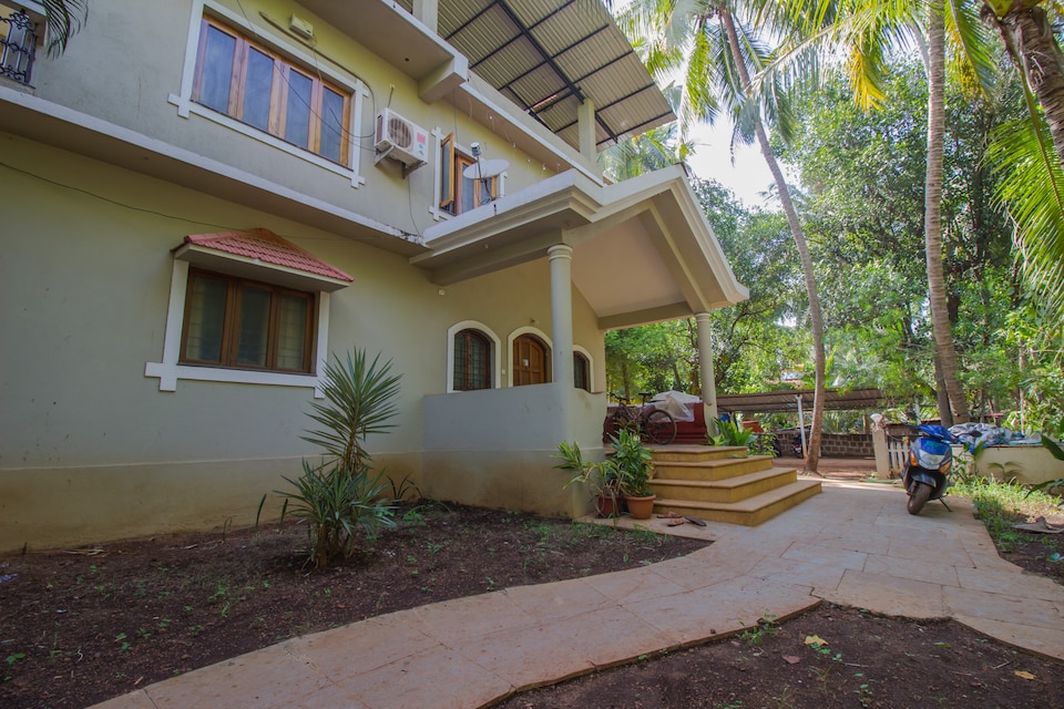 OYO 15370 Home Field View Studio Calangute, Calangute Goa, Goa