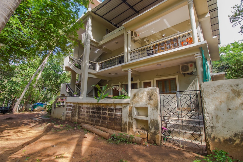 OYO 15370 Home Field View Studio Calangute, Calangute Goa, Goa