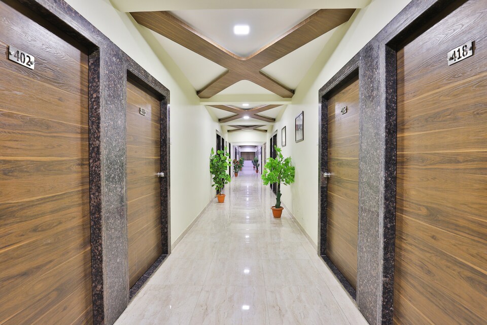 OYO 15378 Ratna Palace, Chandkheda Ahmedabad, Ahmedabad