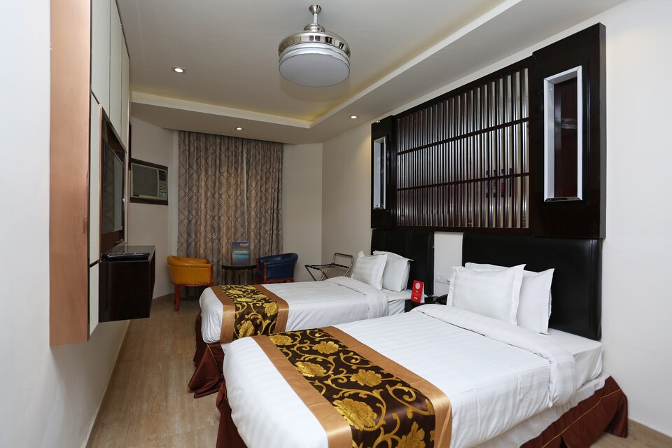 OYO 15384 Hotel New anand palace, Aligarh, Aligarh