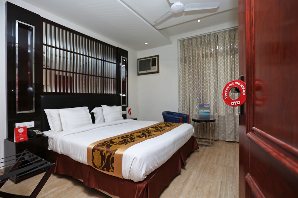 OYO 15384 Hotel New anand palace, Aligarh, Aligarh