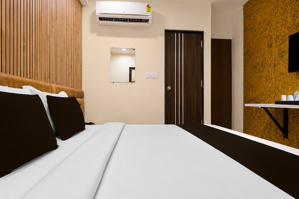 Hotel O Hanspura Bus Terminal Formerly Dream, Ahmedabad Airport, Ahmedabad