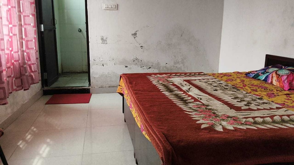 SPOT ON Raj guest house, Una, Una