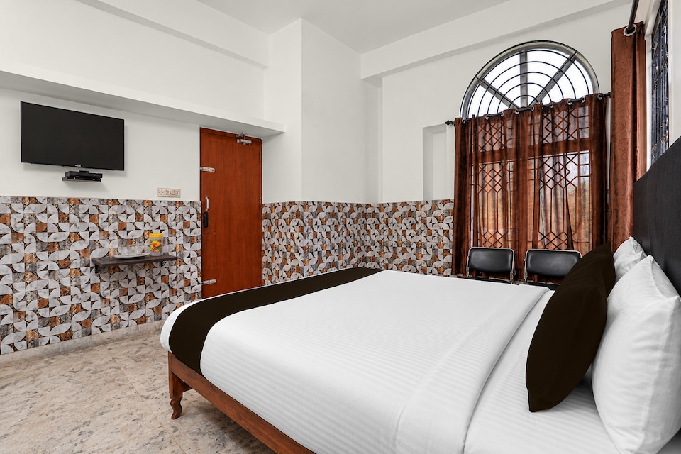 Townhouse Karur Bus Terminal Formerly SP Grand, Karur city, Karur