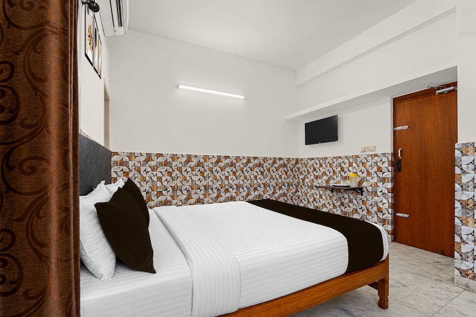 Townhouse Karur Bus Terminal Formerly SP Grand, Karur city, Karur