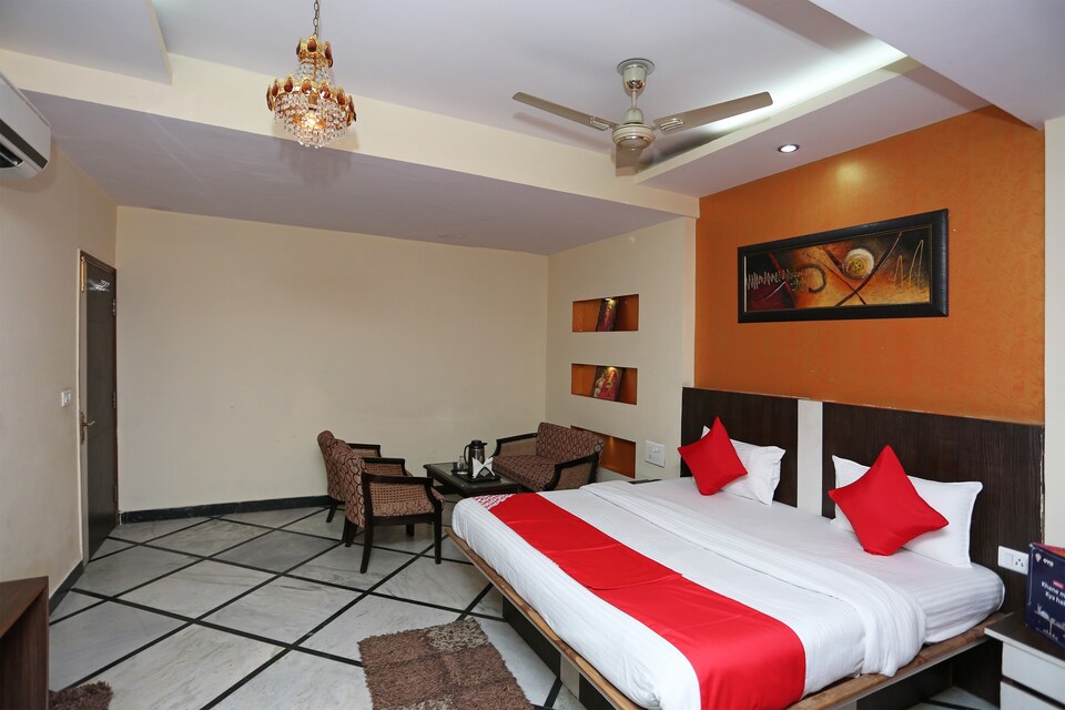OYO 15398 Hotel The New Avenue, Aligarh, Aligarh