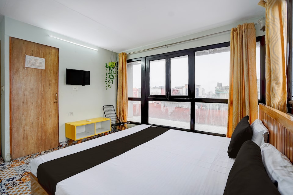 Hotel O Comfort , Rajpur Road Dehradun, Dehradun