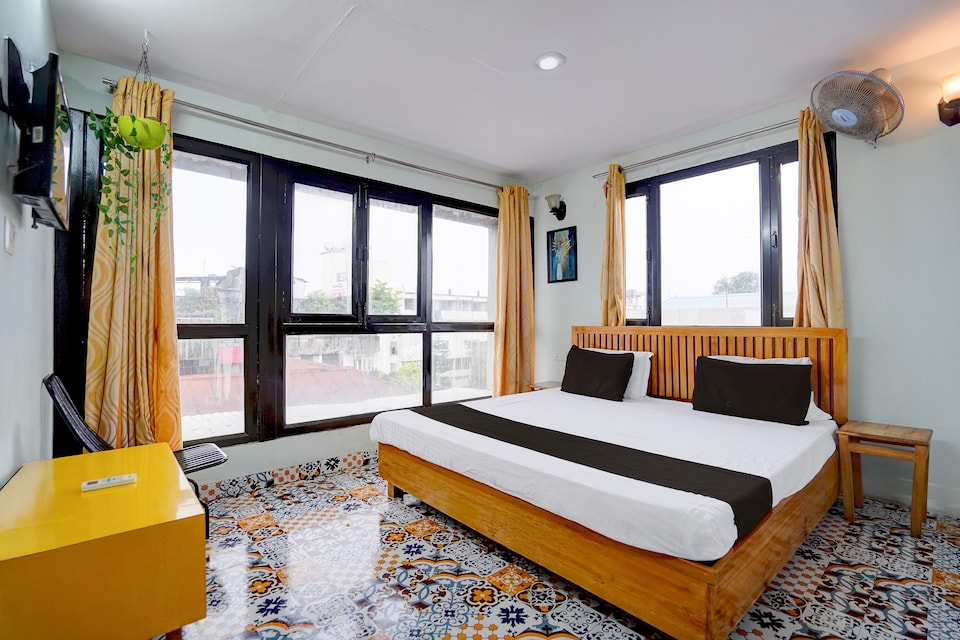 Hotel O Comfort , Rajpur Road Dehradun, Dehradun