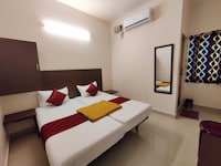 HOTEL O SHREE ROXY PLAZA