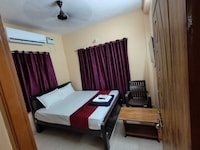 HOTEL O SHREE ROXY PLAZA