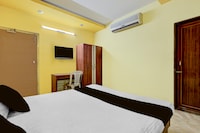 HOTEL O SHREE ROXY PLAZA
