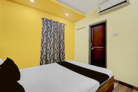 HOTEL O SHREE ROXY PLAZA