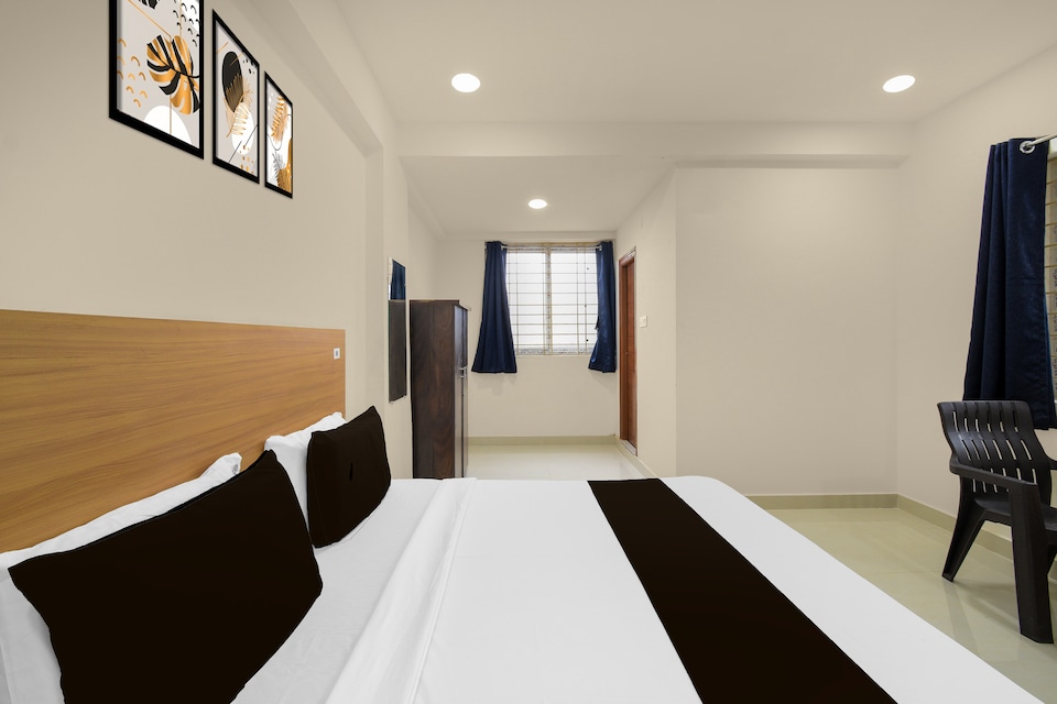 Hotel O SVR Grand Luxury Rooms , Kukatpally, Hyderabad