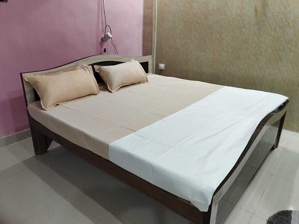 Hotel O Sainik Paramount, Airport Lucknow, Lucknow