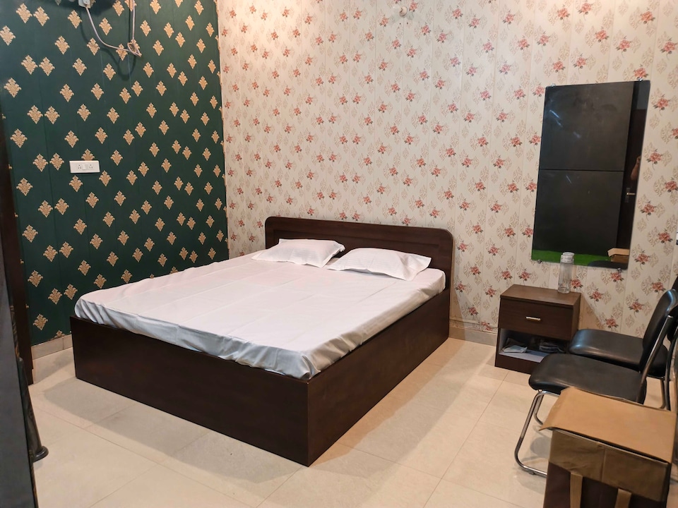Hotel O SURYA HOTEL, IIT Kanpur, Kanpur