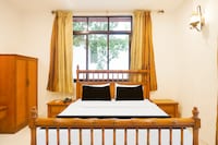 Super Townhouse Oak Prabhat Road