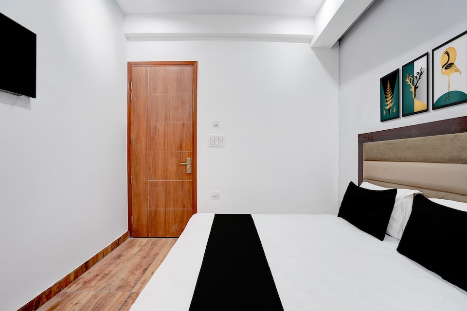 Hotel O Bhavya Villas, North Delhi, Delhi