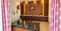 Spot On Rehans Guest House