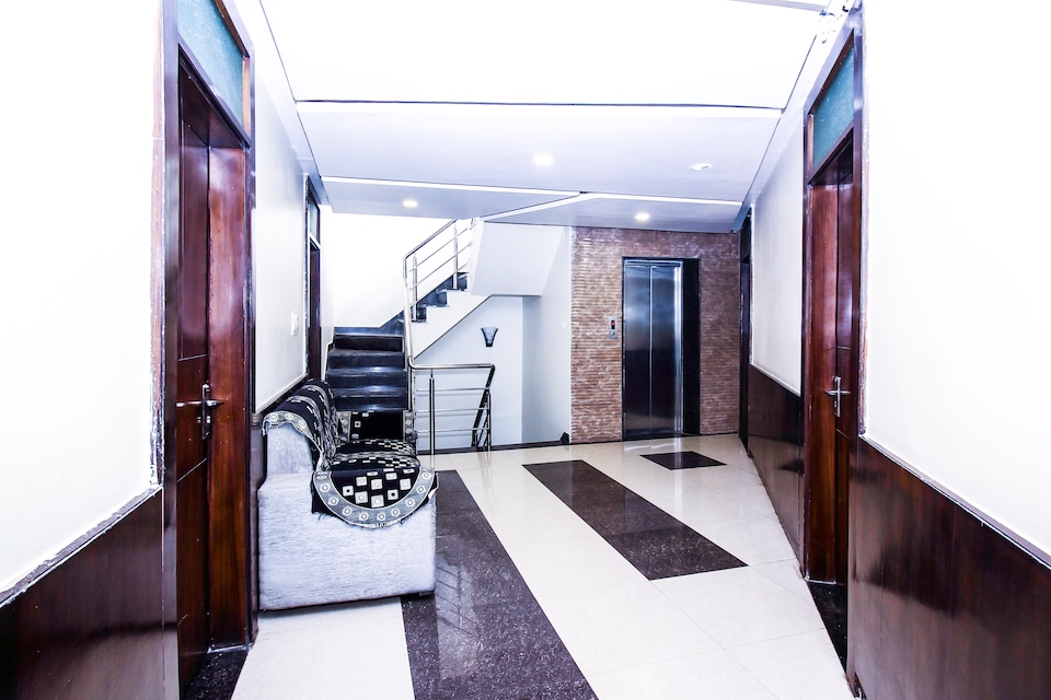 Hotel O Galaxy Palace, Ajmer Central, Ajmer