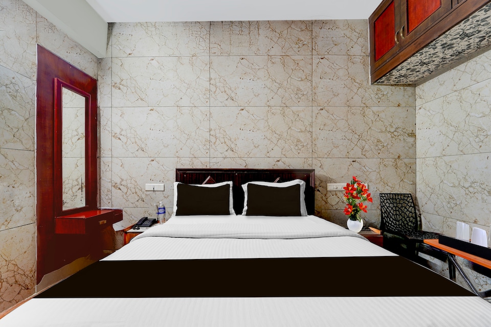 Super Collection O Omni Bus Terminal Gandhipuram Formerly Apple Grand, Gandhipuram Coimbatore-II, Coimbatore