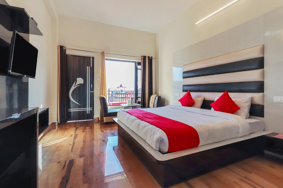 OYO 15428 Hotel Grand Hills, Banikhet, Dalhousie