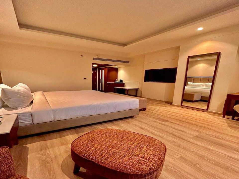 Clubhouse Hotel by CheckIn Amritsar, Golden Temple Road Amritsar, Amritsar