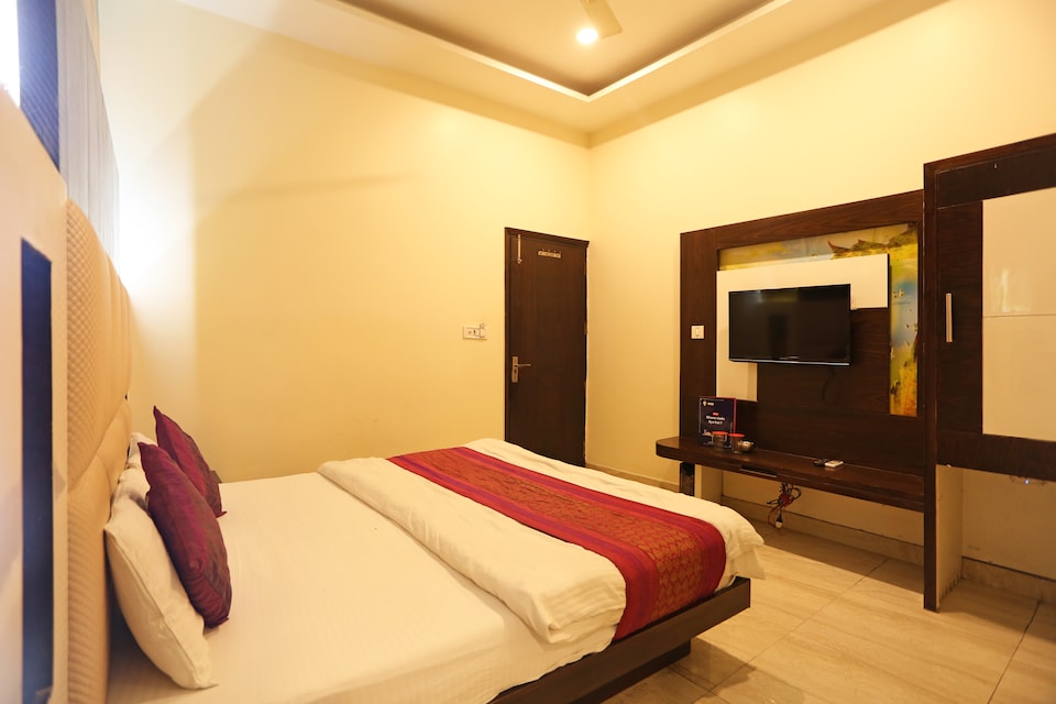 OYO 519 Hotel Golden Wings, Paharganj Delhi, Delhi
