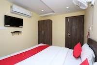 OYO Apollo Paradise Guest House