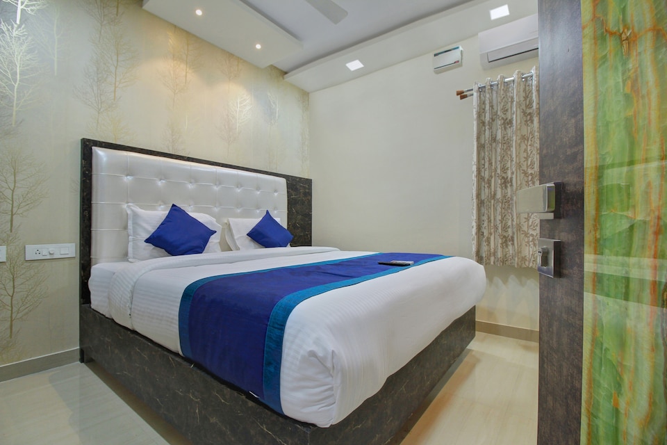 OYO 15442 Mahalakshmi Suites, Sathy Road Coimbatore-II, Coimbatore