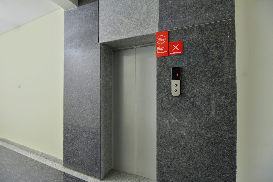 OYO 15442 Mahalakshmi Suites, Sathy Road Coimbatore-II, Coimbatore