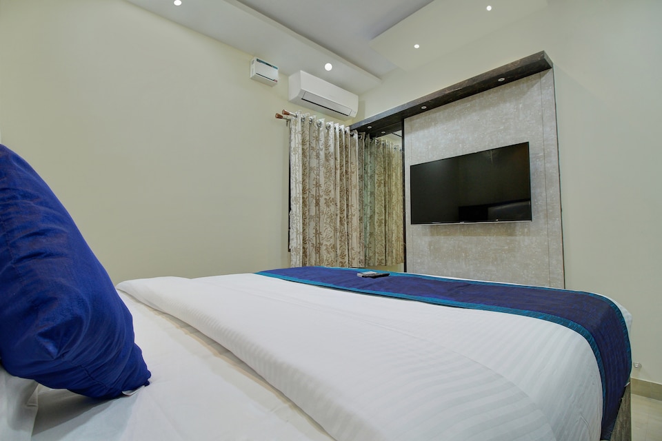 OYO 15442 Mahalakshmi Suites, Sathy Road Coimbatore-II, Coimbatore