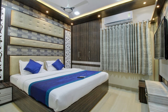 OYO 15442 Mahalakshmi Suites Deluxe