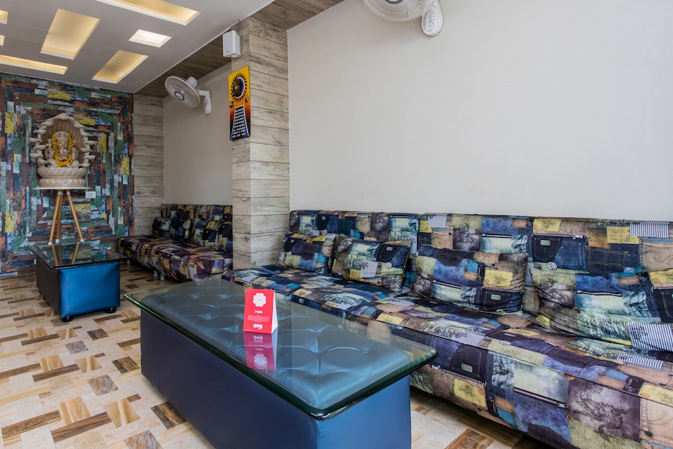 Capital O 15445 Hotel Sheekhar Inn, Main Market Ujjain, Ujjain