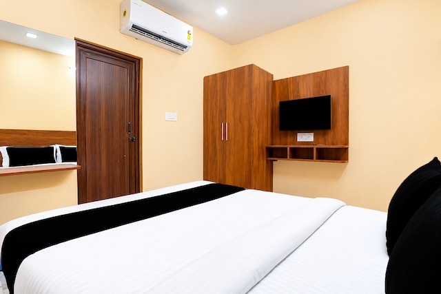 Super Hotel O Atala Main Road Bhubaneswar