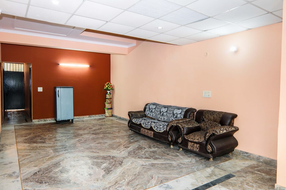 SPOT ON City Hospitality Near Iskcon Temple Noida, Noida City Metro, Noida